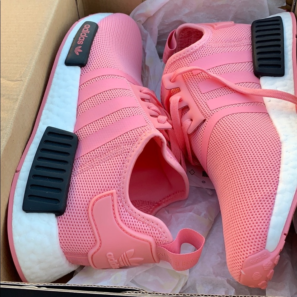 New pink sz 7.5 8 nmd